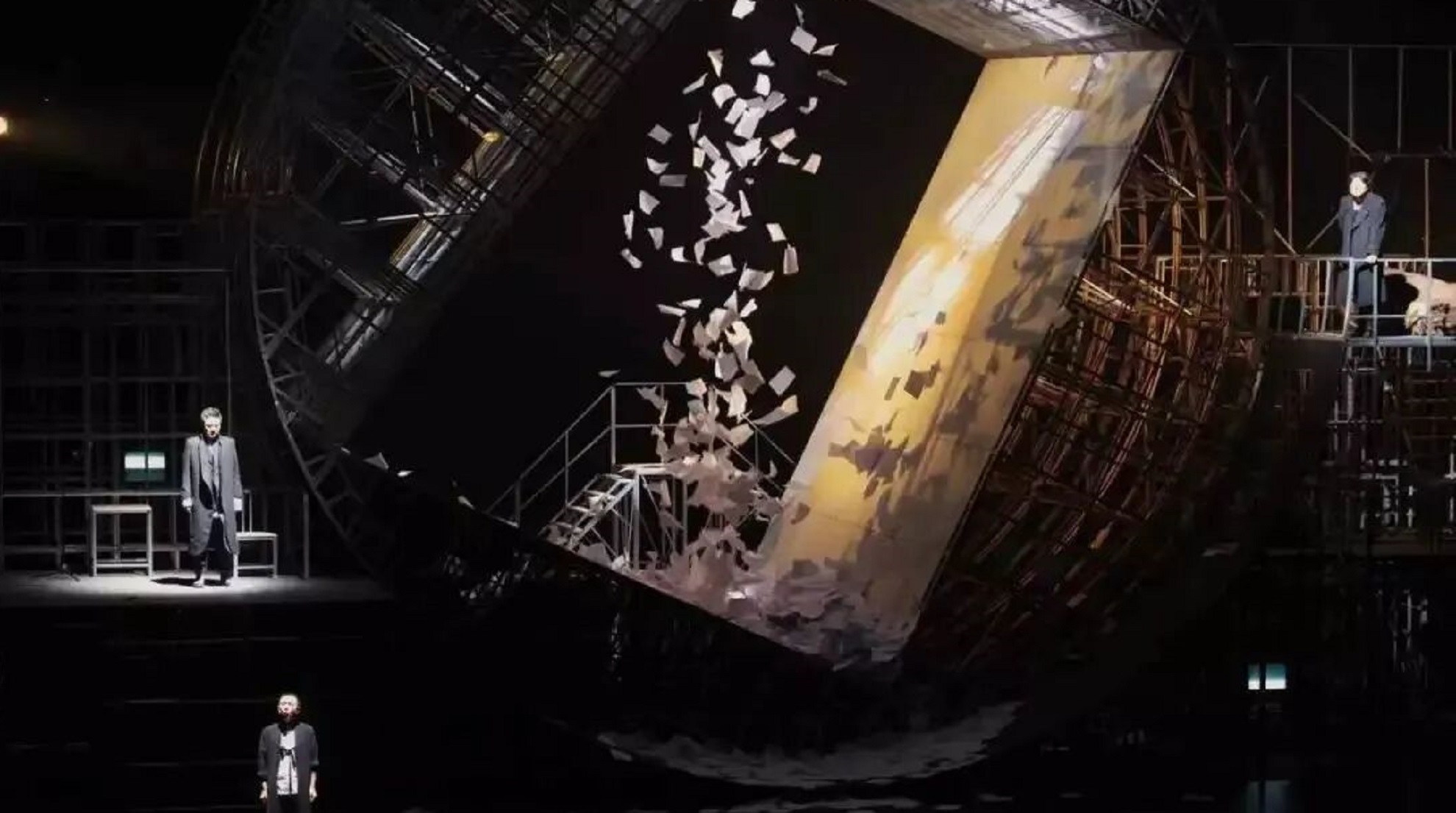 博物馆中创造无限可能的装置艺术设计